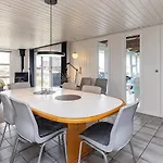 8 Person In Blavand-by Traum * Blåvand