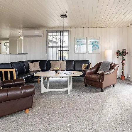 Feriehus 8 Person In Blavand-by Traum *