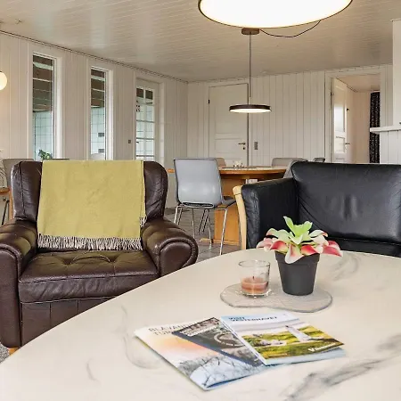 8 Person In Blavand-by Traum Feriehus *